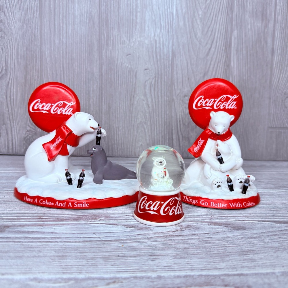 Have a coke Hamilton polar bear coke and snow globe collection Christmas figure